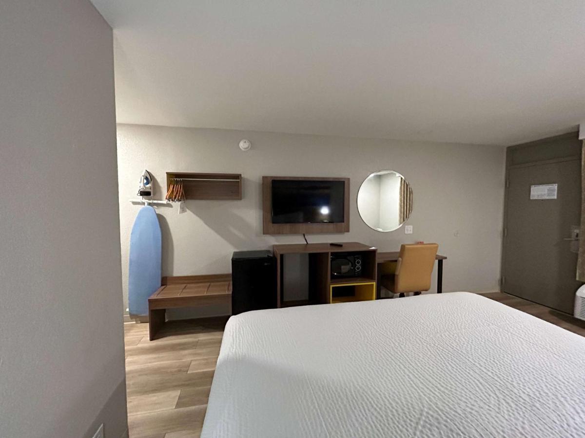 Days Inn By Wyndham Killeen Fort Hood Eksteriør billede